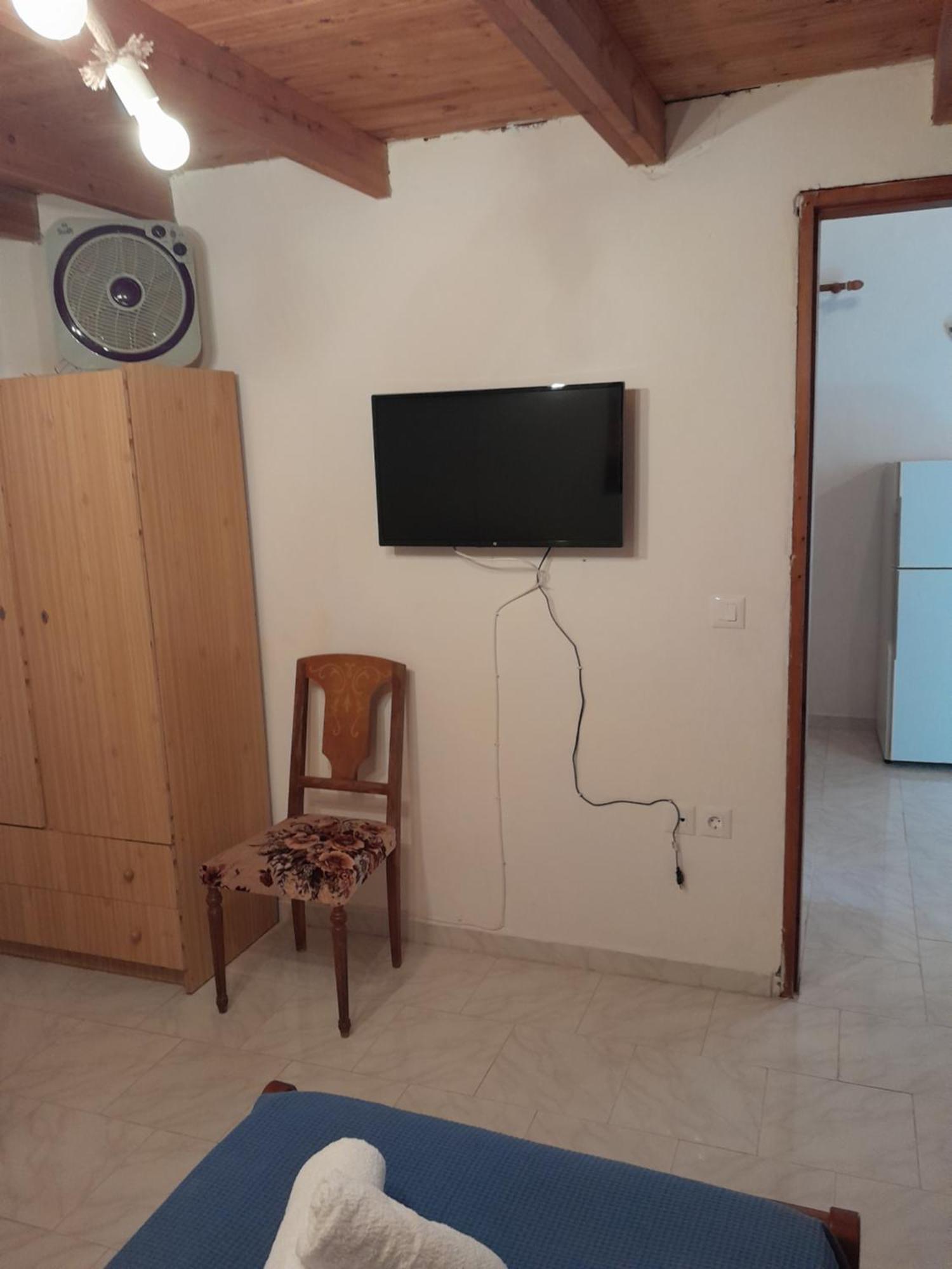 "Petrina" Sevasti Symi Studios Bagian luar foto